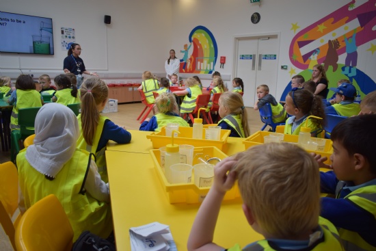 Wardley Primary School - Reception visit the Centre for Life